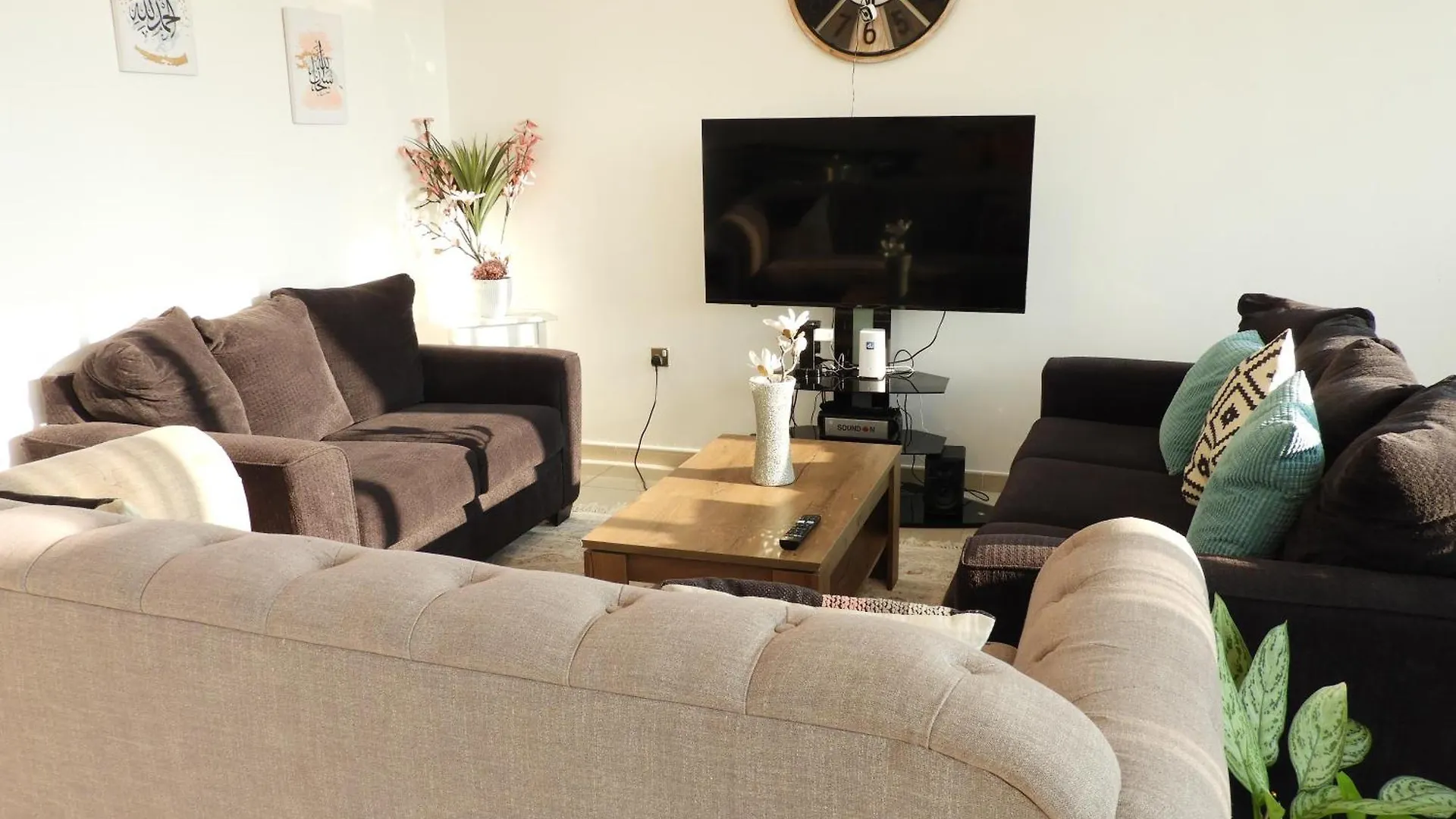 منزل للإقامة A Tribe Together Sea Views - Corniche,Khalidiya أبو ظبي