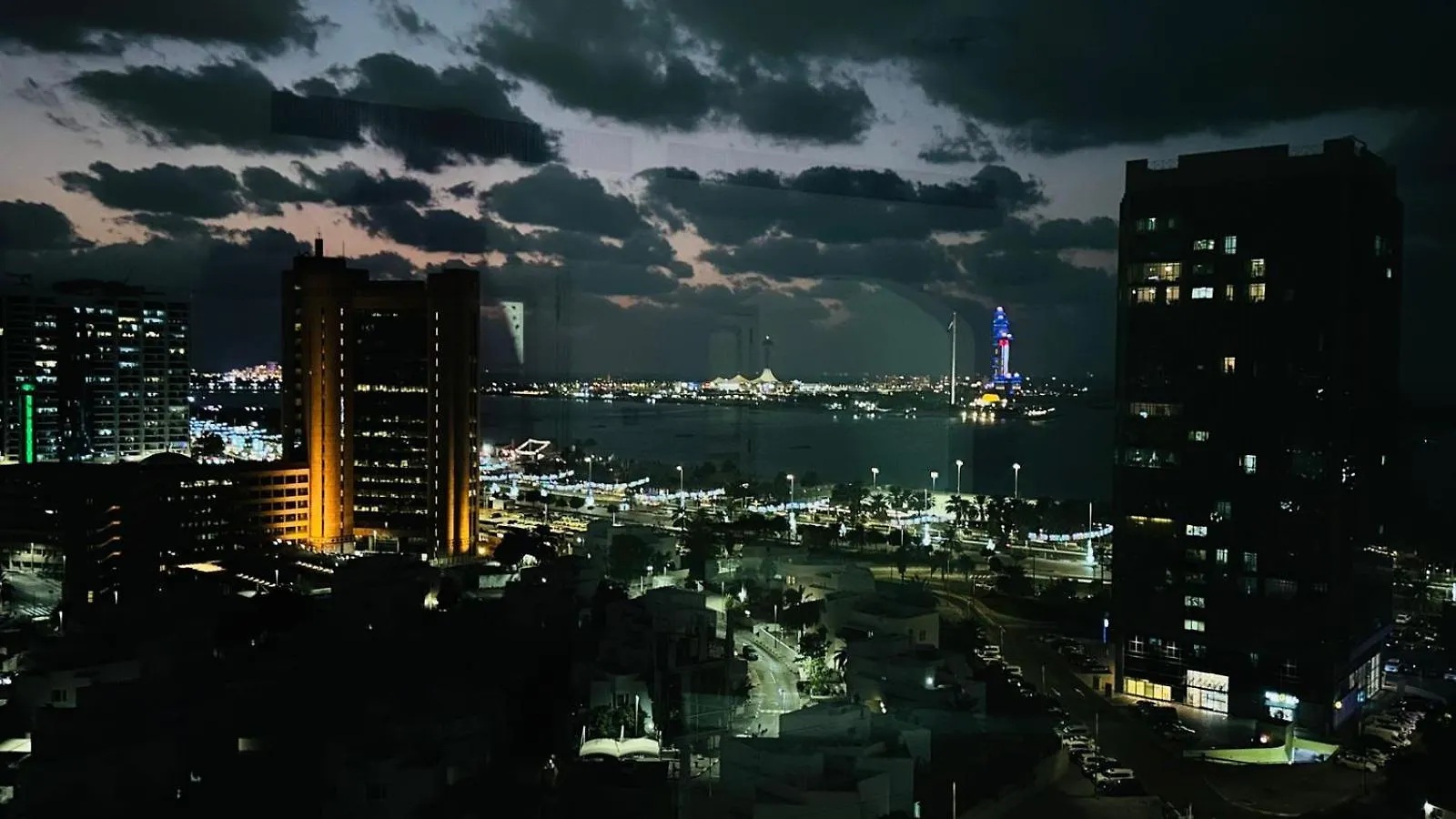 A Tribe Together Sea Views - Corniche,Khalidiya أبو ظبي